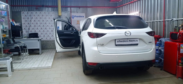 Mazda CX-5 установка Pandora DX-4GS Plus, модуля RHM-03 BT и замка капота