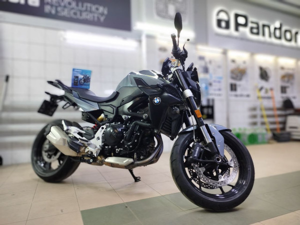 BMW F 900 R 2023 установка Pandora MOTO EVO BT LTE+GPS