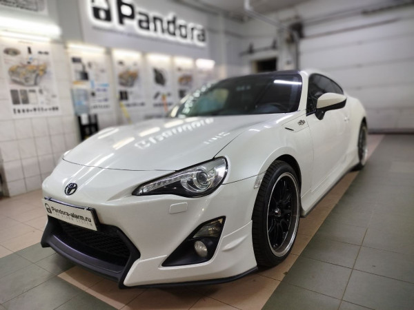 Toyota GT86 2012 установка Pandora DX-9x LoRa